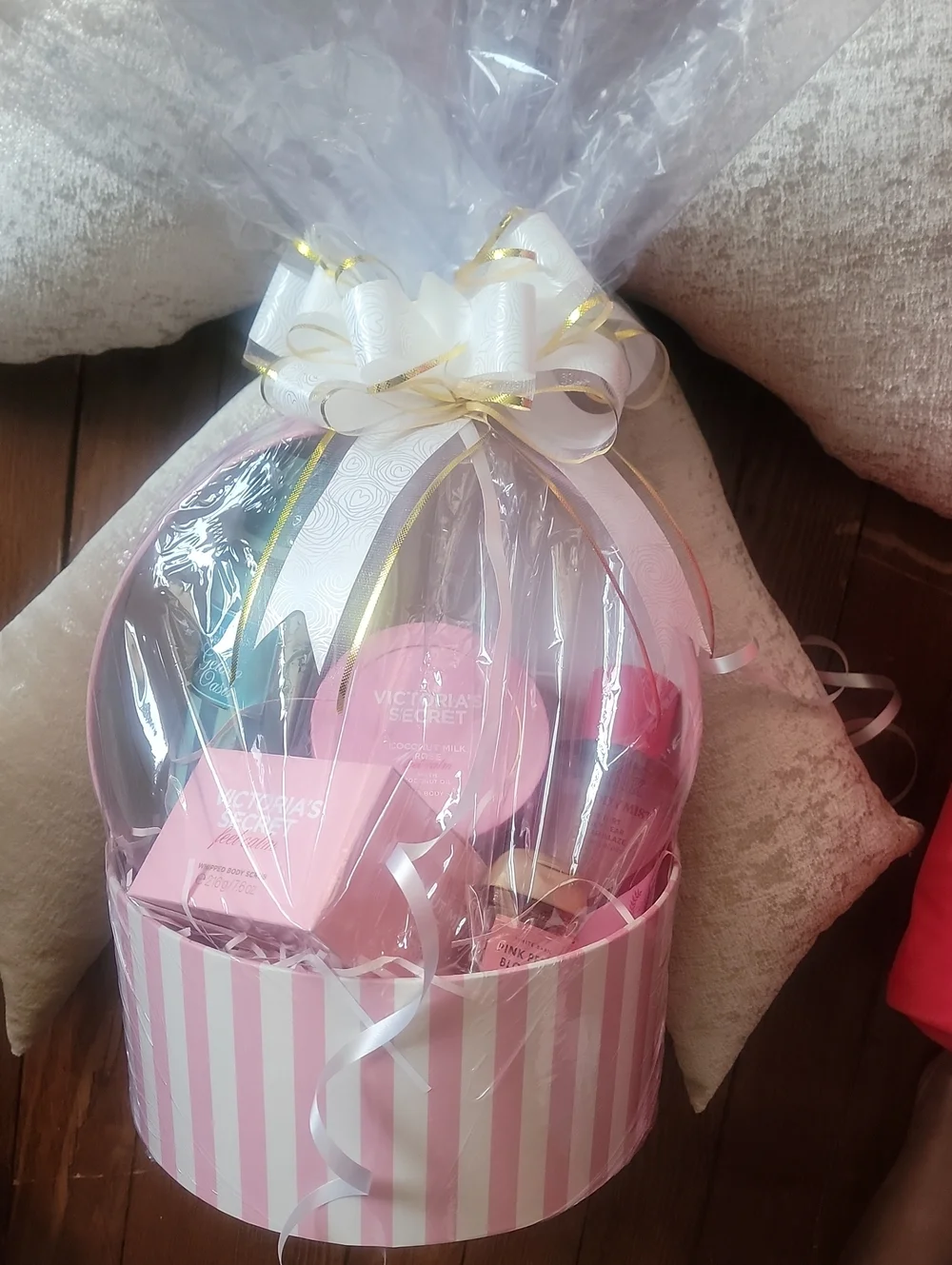 Victoria's Secret Pink Striped Bath & Body Gift Hatbox